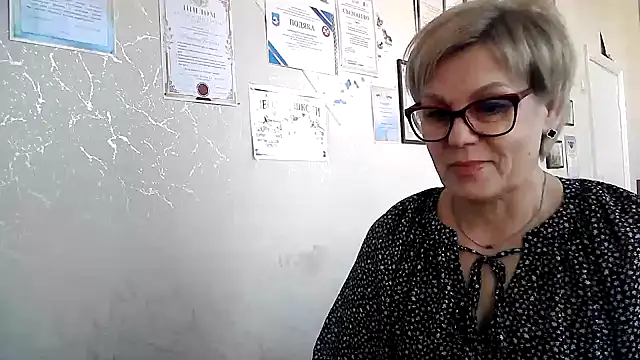 Snapshot of TatkaYang chatting on March 23, 12:53 pm TatkaYang online show from March 23, 12:53 pm