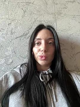 Snapshot of MishellKins chatting on March 25, 10:43 am MishellKins online show from March 25, 10:43 am