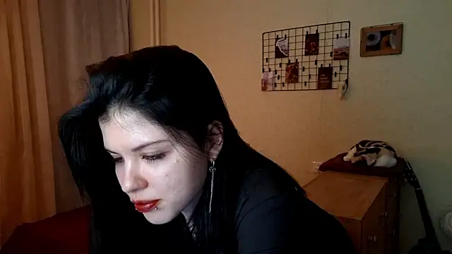 Snapshot of MiaTemptress chatting on March 24, 2:33 pm MiaTemptress online show from March 24, 2:33 pm