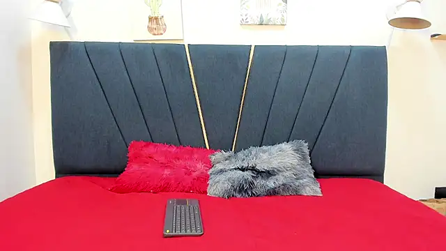 Snapshot of esteban_cum18 chatting on March 26, 10:48 pm esteban cum18 online show from March 26, 10:48 pm