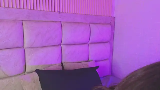 Snapshot of AnyaDobe1 chatting on March 29, 5:02 pm AnyaDobe1 online show from March 29, 5:02 pm