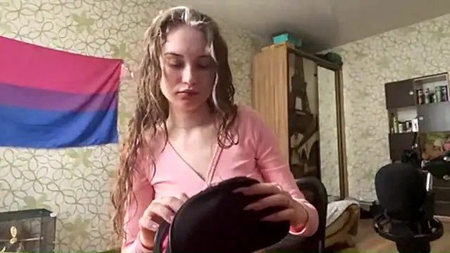 Alyssa Thornwod online show from March 30, 7:20 am