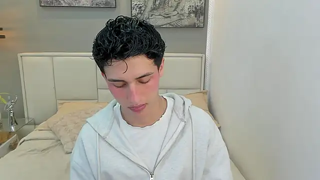 Snapshot of thom_ames chatting on May 29, 12:03 pm thom ames online show from May 29, 12:03 pm
