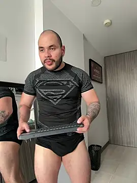 Axel Dominus online show from April 4, 7:11 pm