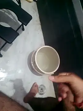 desilund0230 online show from March 23, 6:28 am