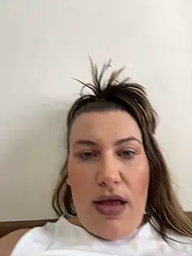 SweetCurvess online show from March 15, 12:44 pm