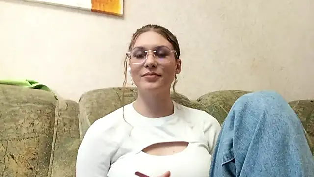 Snapshot of TheLastCentury chatting on March 18, 11:02 am TheLastCentury online show from March 18, 11:02 am