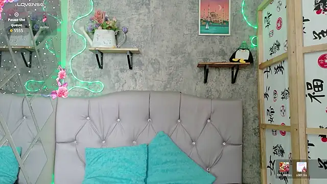 Snapshot of Sophia_xoxo1 chatting on March 25, 3:18 pm Sophia xoxo1 online show from March 25, 3:18 pm