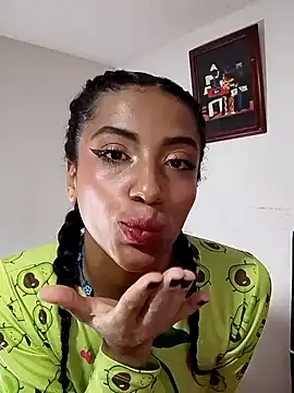 Snapshot of KattyBerryX chatting on March 18, 1:42 am KattyBerryX online show from March 18, 1:42 am