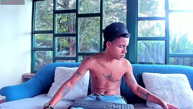 Snapshot of StivennCardona chatting on March 26, 1:38 pm StivennCardona online show from March 26, 1:38 pm