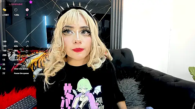 Snapshot of psychodoll_11 chatting on March 14, 12:21 pm psychodoll 11 online show from March 14, 12:21 pm