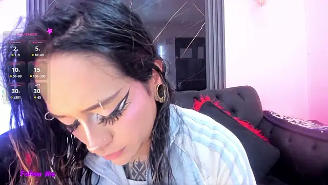 Snapshot of psychodoll_11 chatting on March 17, 12:19 pm psychodoll 11 online show from March 17, 12:19 pm