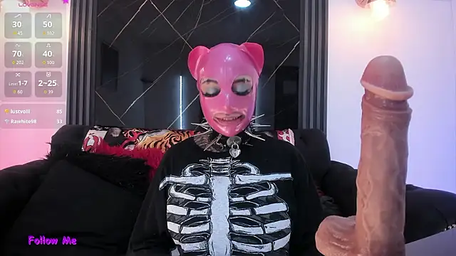 Snapshot of psychodoll_11 chatting on March 18, 2:53 pm psychodoll 11 online show from March 18, 2:53 pm