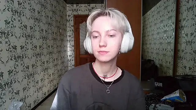 Snapshot of ColetteNyx chatting on March 14, 7:36 am ColetteNyx online show from March 14, 7:36 am