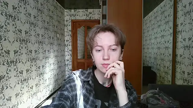 Snapshot of ColetteNyx chatting on March 17, 7:23 am ColetteNyx online show from March 17, 7:23 am