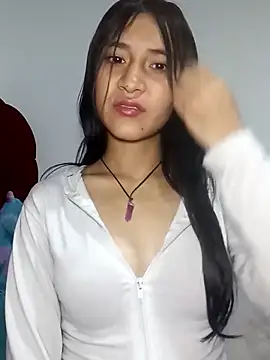 KarolaMendez online show from May 14, 11:44 pm