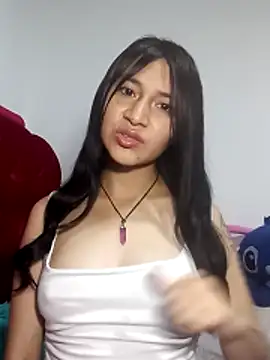 KarolaMendez online show from May 29, 9:13 pm