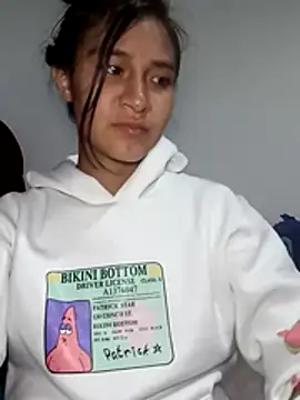KarolaMendez online show from July 3, 1:45 am