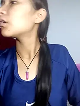 KarolaMendez online show from July 4, 12:28 am