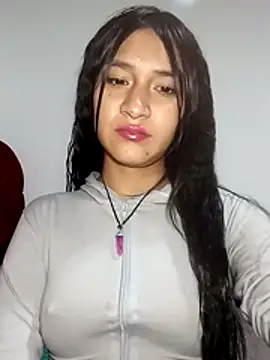 KarolaMendez online show from July 5, 9:44 pm