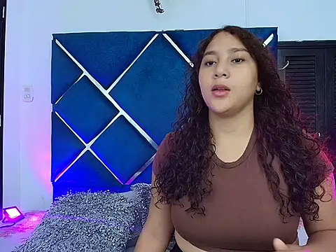 AnaisNuaghty online show from March 25, 12:33 pm