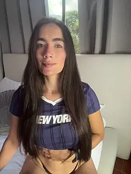 Snapshot of Evacrox chatting on April 14, 2:01 pm Evacrox online show from April 14, 2:01 pm