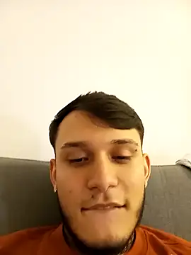 Snapshot of TommyYoung77 chatting on March 28, 9:20 am TommyYoung77 online show from March 28, 9:20 am