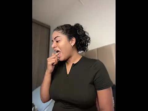 karlymonroe online show from June 16, 10:01 pm