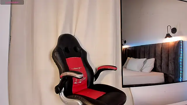 Snapshot of selena__smith1 chatting on March 15, 6:19 am selena smith1 online show from March 15, 6:19 am