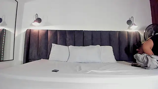 Snapshot of selena__smith1 chatting on March 25, 4:40 am selena smith1 online show from March 25, 4:40 am