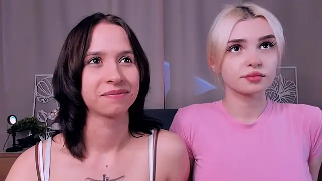 LatiaBlind online show from March 26, 9:31 pm