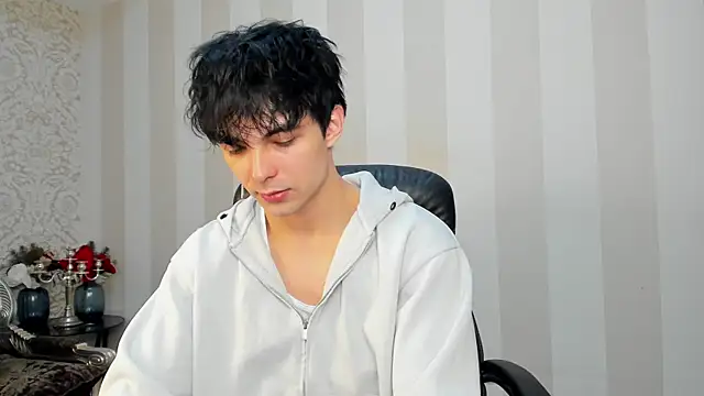 Snapshot of BillBev chatting on March 29, 6:46 am BillBev online show from March 29, 6:46 am