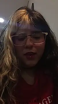 Snapshot of La-venus chatting on March 18, 8:34 pm La-venus online show from March 18, 8:34 pm