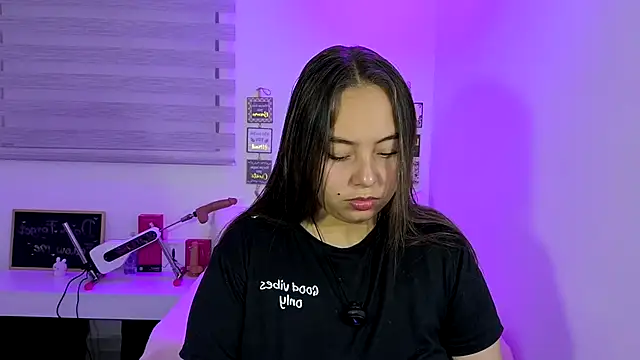 cherry valeria online show from June 23, 2:20 am