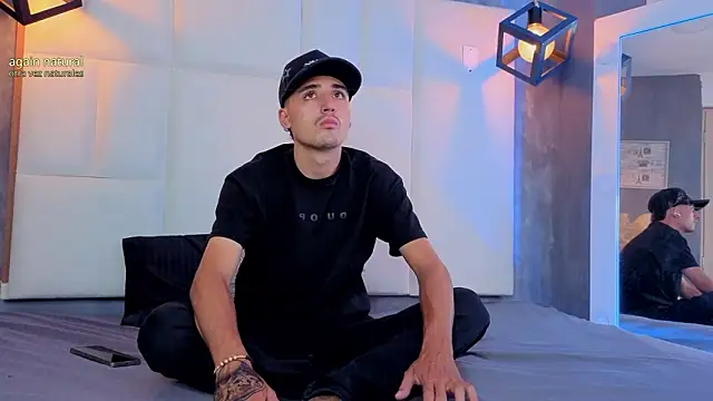 Snapshot of Hadrian_Torres chatting on March 17, 1:03 pm Hadrian Torres online show from March 17, 1:03 pm