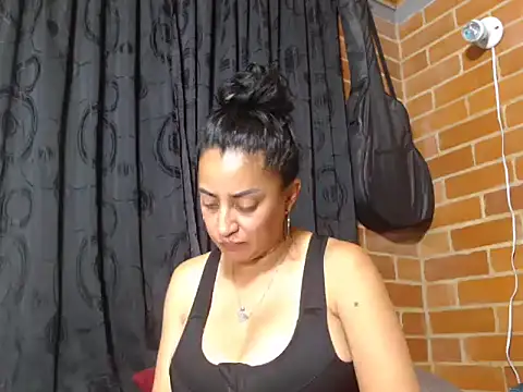 Alexandrina online show from December 27, 1:22 am