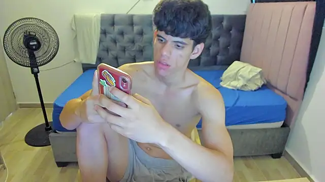 Snapshot of Josy_11 chatting on March 20, 10:47 pm Josy 11 online show from March 20, 10:47 pm