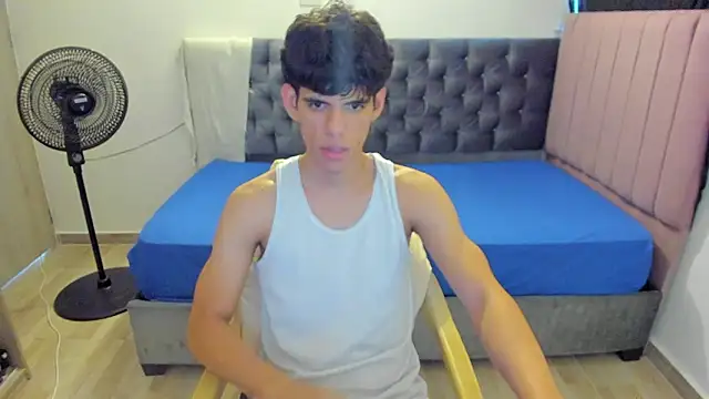 Snapshot of Josy_11 chatting on March 22, 10:13 pm Josy 11 online show from March 22, 10:13 pm