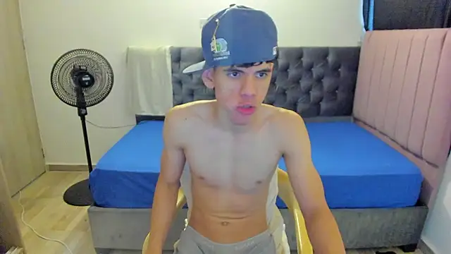 Snapshot of Josy_11 chatting on March 27, 11:04 pm Josy 11 online show from March 27, 11:04 pm