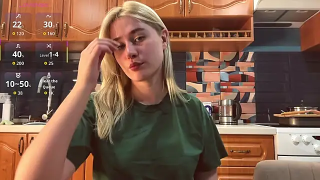 Snapshot of ivygenesis chatting on March 23, 4:11 pm ivygenesis online show from March 23, 4:11 pm