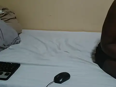 Snapshot of masindi1020 chatting on March 19, 7:51 pm masindi1020 online show from March 19, 7:51 pm