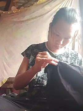 Snapshot of Lanin-i chatting on March 24, 9:36 am Lanin-i online show from March 24, 9:36 am