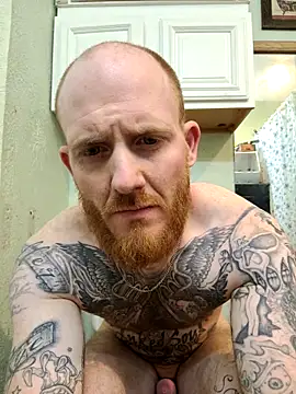 Snapshot of redandjuicy chatting on March 31, 3:52 am redandjuicy online show from March 31, 3:52 am