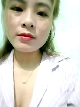 Snapshot of candy_flo chatting on March 17, 11:24 am candy flo online show from March 17, 11:24 am