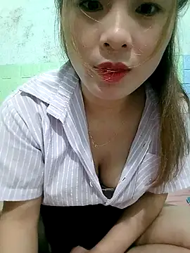 Snapshot of candy_flo chatting on March 18, 5:49 pm candy flo online show from March 18, 5:49 pm