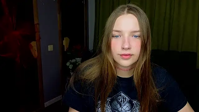 Snapshot of DariaAngels chatting on March 20, 6:35 pm DariaAngels online show from March 20, 6:35 pm