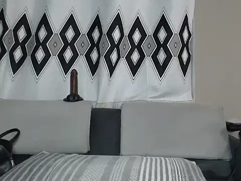 Snapshot of lLee-Sparkles chatting on July 26, 5:42 pm lLee-Sparkles online show from July 26, 5:42 pm
