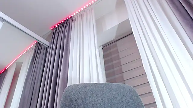 Snapshot of Aryanaian91 chatting on March 25, 5:30 pm Aryanaian91 online show from March 25, 5:30 pm