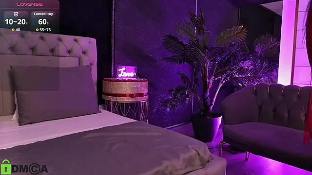 Snapshot of WildCherryXO chatting on March 20, 5:12 am WildCherryXO online show from March 20, 5:12 am