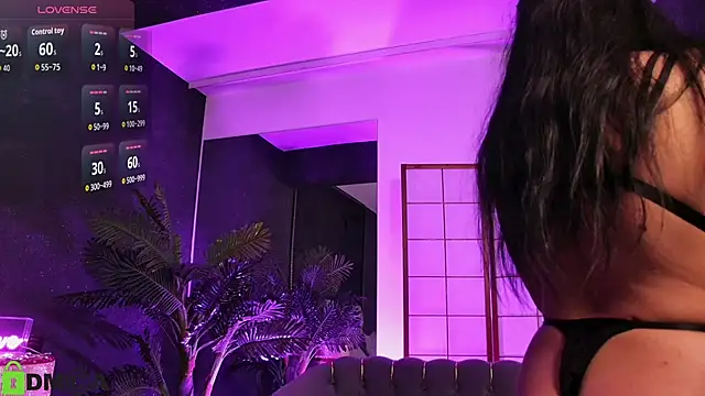 Snapshot of WildCherryXO chatting on March 25, 5:13 am WildCherryXO online show from March 25, 5:13 am